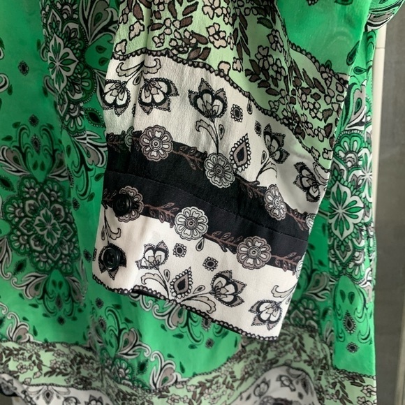 ALICE + OLIVIA Willa Boho Print Silk Shirt - Picture 12 of 13